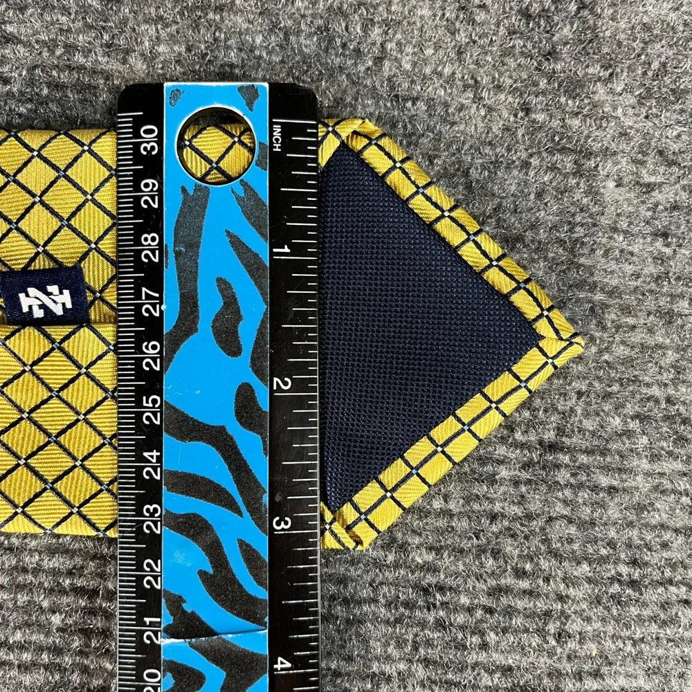 Izod necktie crafted